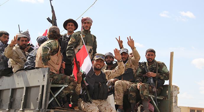Terör örgütünden kurtarılan Tikrit'e dönüşler başladı Terör örgütünden kurtarılan Tikrit'e dönüşler başladı