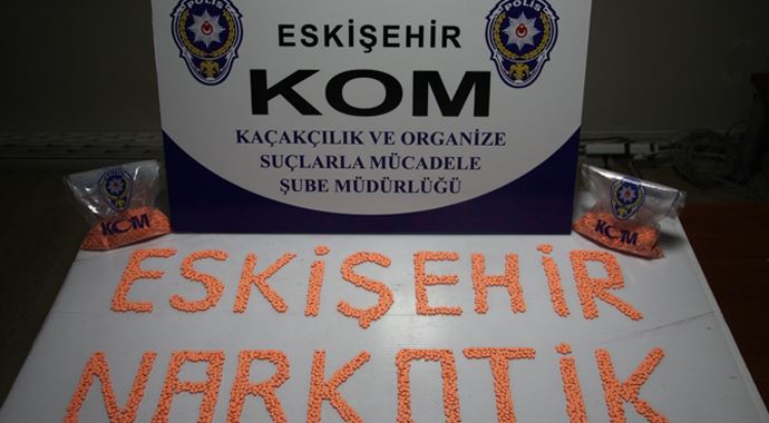 76 yaşındaki dede 5 bin ecstasy hapla yakalandı