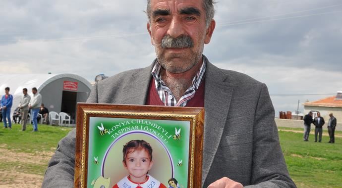 Okul servisinin çarptığı Senem öldü