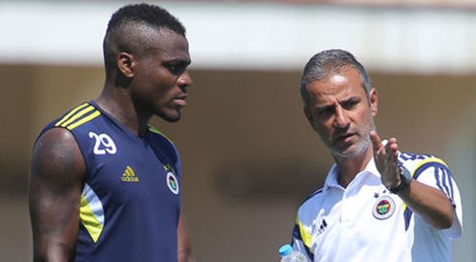 'Sakin kal Emenike!' 'Sakin kal Emenike!'