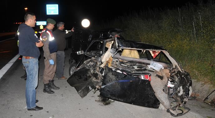 Mersin'deki zincirleme kazada ölü sayısı 5'e yükseldi... Mersin'deki zincirleme kazada ölü sayısı 5'e yükseldi...