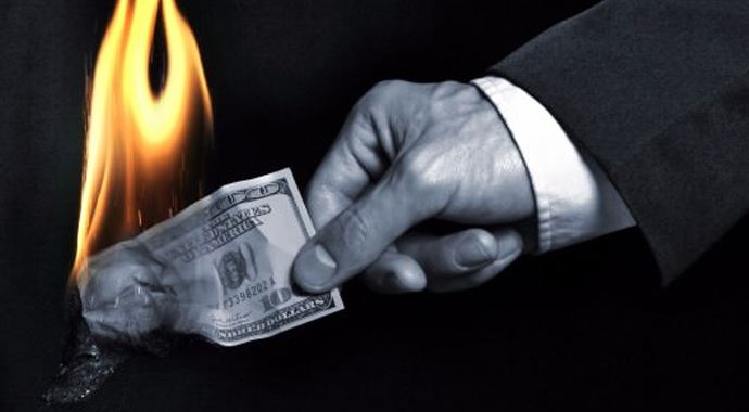 Dolar yeniden 2,70&#039;i gördü