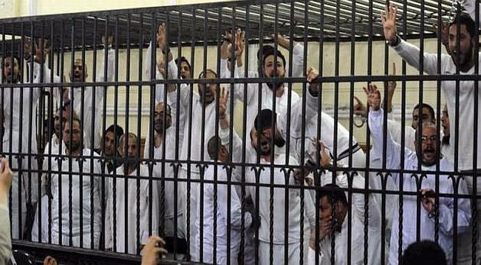 Mısır'da 22 kişiye idam Mısır'da 22 kişiye idam