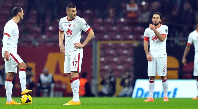 Galatasaray'ın orta sahası değişecek Galatasaray'ın orta sahası değişecek