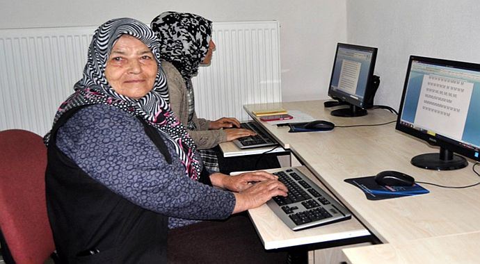 70'lik ninenin 10 parmak azmi kıskandırdı! 70'lik ninenin 10 parmak azmi kıskandırdı!
