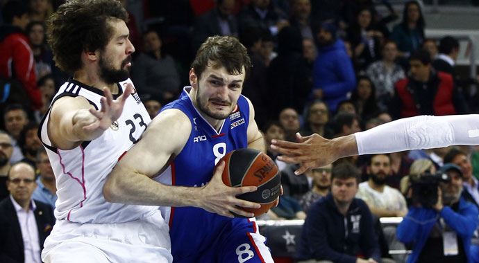 Anadolu Efes, Real Madrid'i devirdi Anadolu Efes, Real Madrid'i devirdi