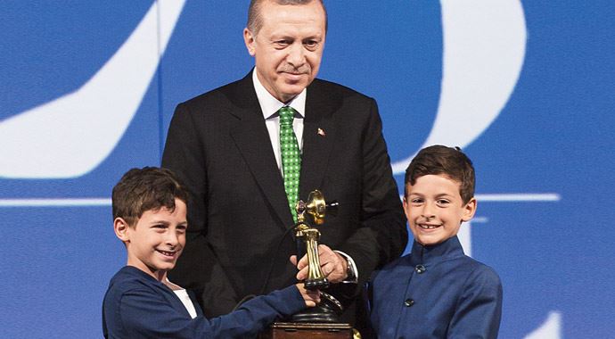 175 yıllık çınar Türk Telekom 175 yıllık çınar Türk Telekom