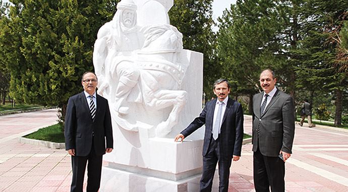 Cemil Çelik: 'Model oluyoruz' Cemil Çelik: 'Model oluyoruz'