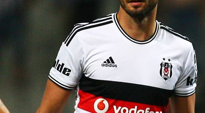 Beşiktaş&#039;a sürpriz forvet önerisi
