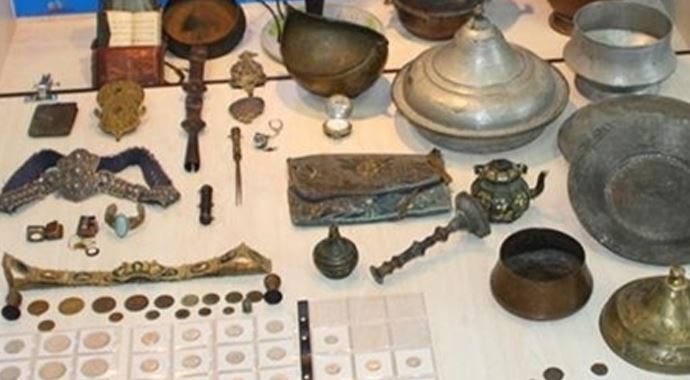 Tarihi eser kaçakçılığında gözaltı Tarihi eser kaçakçılığında gözaltı