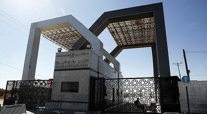 Binlerce Gazzeli hastanın 'Refah' çilesi Binlerce Gazzeli hastanın 'Refah' çilesi