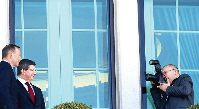Başbakan'dan Ermenistan'a net mesaj: İki bayraktan ders alın Başbakan'dan Ermenistan'a net mesaj: İki bayraktan ders alın
