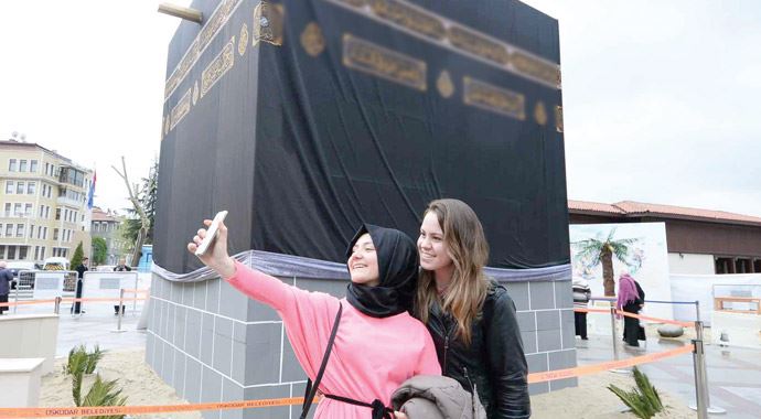 Diyanet kızdı maket kalktı