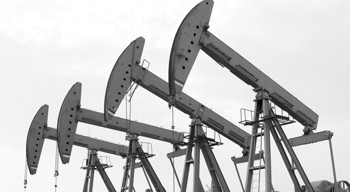 Arabistan petrolün yükselmesini istemiyor