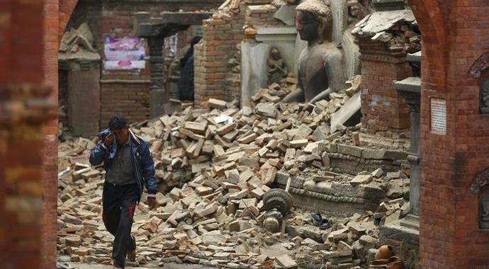 Nepal'de 6,7'lik artçı