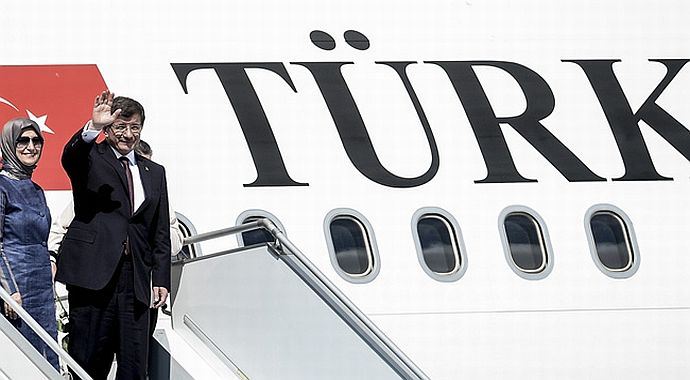 Başbakan Davutoğlu Ankara'ya geldi Başbakan Davutoğlu Ankara'ya geldi