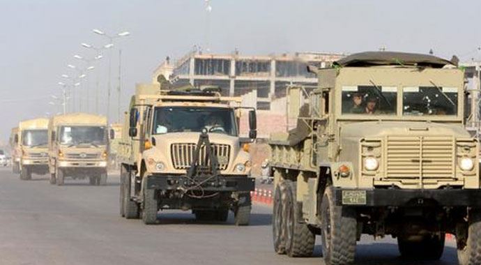 Kobani&#039;deki peşmerge konvoyu Türkiye&#039;ye geldi