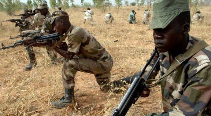 Nijerya ordusu 293 kişiyi Boko Haram'dan kurtardı Nijerya ordusu 293 kişiyi Boko Haram'dan kurtardı