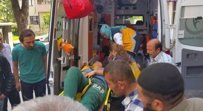 Pencereden aşağıya bakarken düştü! Pencereden aşağıya bakarken düştü!