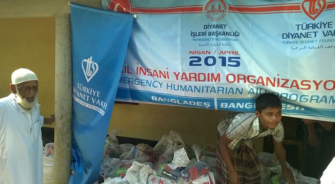 TDV'den Arakanlı Müslümanlara insani yardım TDV'den Arakanlı Müslümanlara insani yardım