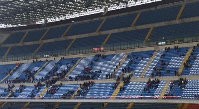 Milan&#039;da görülmemiş protesto! 