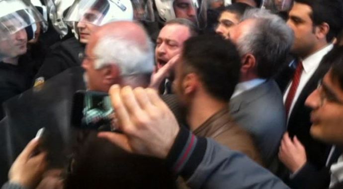  Adliyede &#039;Ümit Kocasakal&#039;lı gerginlik