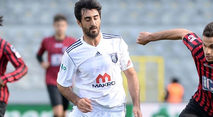Galatasaray, İstanbul ekibindeki o futbolcuyu istiyor Galatasaray, İstanbul ekibindeki o futbolcuyu istiyor