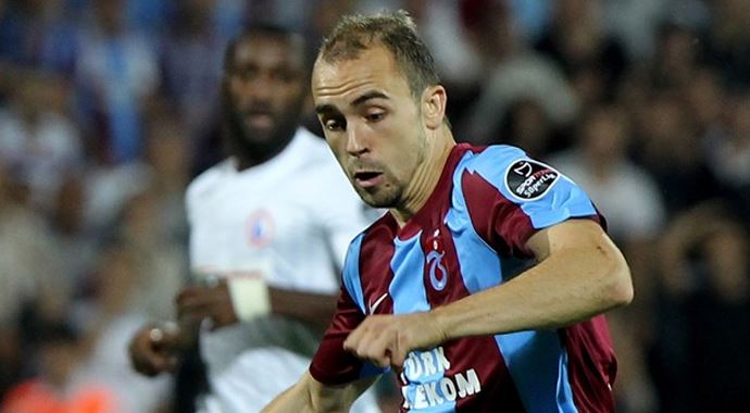 FIFA'dan Trabzonspor'a Adrian müjdesi FIFA'dan Trabzonspor'a Adrian müjdesi