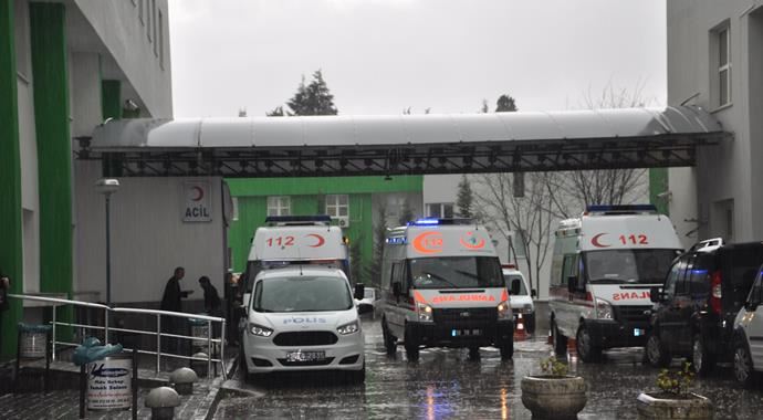 Giresun'u fırtına vurdu, 13 yaralı var Giresun'u fırtına vurdu, 13 yaralı var