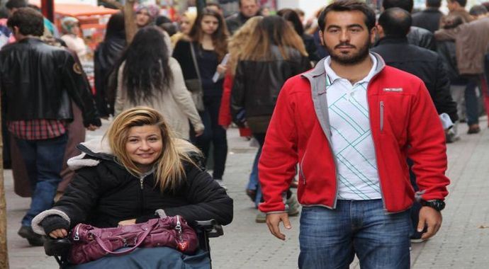 Bu fotoğraf Meclis kapısını açtı!