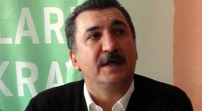 Ünlü sanatçıdan HDP'ye sitem Ünlü sanatçıdan HDP'ye sitem