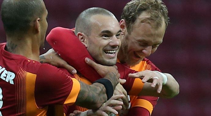 Aslan final kapısını araladı Aslan final kapısını araladı