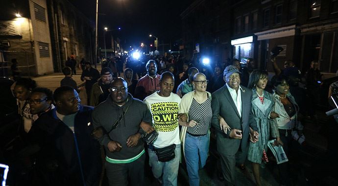 Baltimore'da gergin gece
