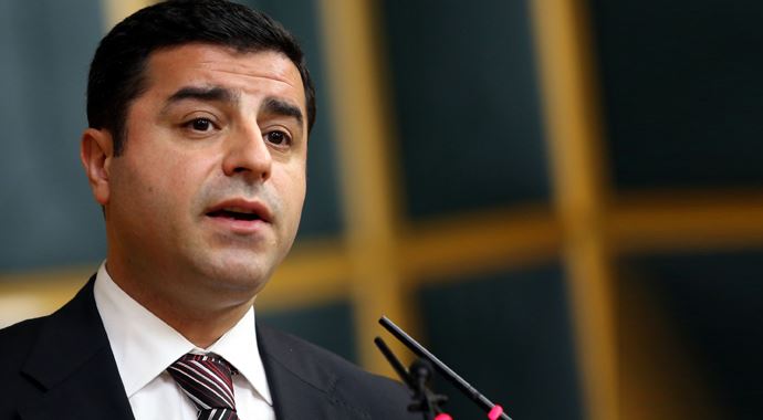 Demirtaş, 'Barajı geçemezsek...' Demirtaş, 'Barajı geçemezsek...'