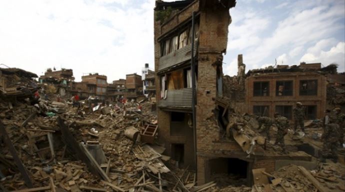 Nepal'de hastane ve morglarda yer kalmadı Nepal'de hastane ve morglarda yer kalmadı