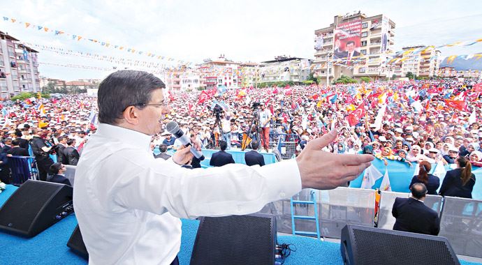Davutoğlu ingiltere'yi örnek gösterdi: Kaybeden gitsin Davutoğlu ingiltere'yi örnek gösterdi: Kaybeden gitsin
