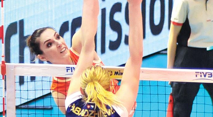 Eczacıbaşı finale vurdu!