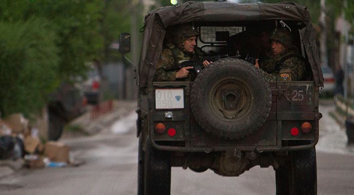 Makedonya İçişleri Bakanı: '5 polis hayatını kaybetti' Makedonya İçişleri Bakanı: '5 polis hayatını kaybetti'