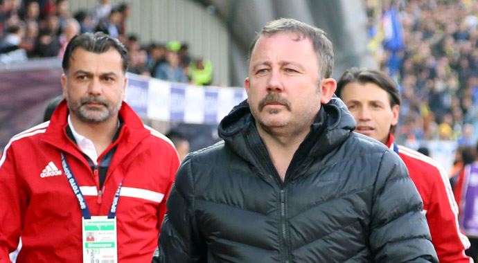 Galatasaray'dan olay Sergen tweeti Galatasaray'dan olay Sergen tweeti