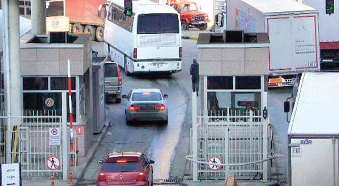 Yakıt vurgununda akılalmaz yöntem! Yakıt vurgununda akılalmaz yöntem!