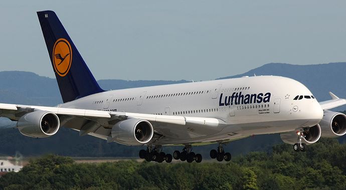 Lufthansa uçağına bomba ihbarı Lufthansa uçağına bomba ihbarı