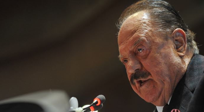 Cavcav: "Bir kulüp başkanı 50 milyon getirdi..." Cavcav: "Bir kulüp başkanı 50 milyon getirdi..."
