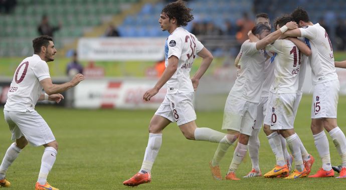Trabzonspor, Rize&#039;den galip çıktı!