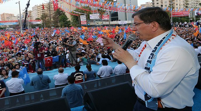 Davutoğlu'ndan Adana'ya müjde üstüne müjde Davutoğlu'ndan Adana'ya müjde üstüne müjde