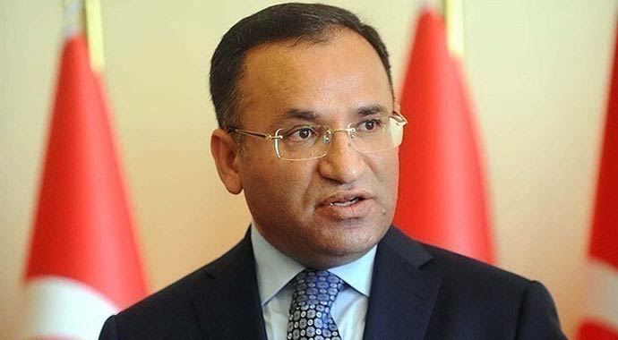 Bozdağ: 'Kenan Paşa Allah'ın huzuruna gitmiştir' Bozdağ: 'Kenan Paşa Allah'ın huzuruna gitmiştir'