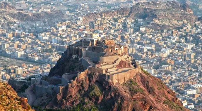 Yemen&#039;de Kahire Kalesi vuruldu