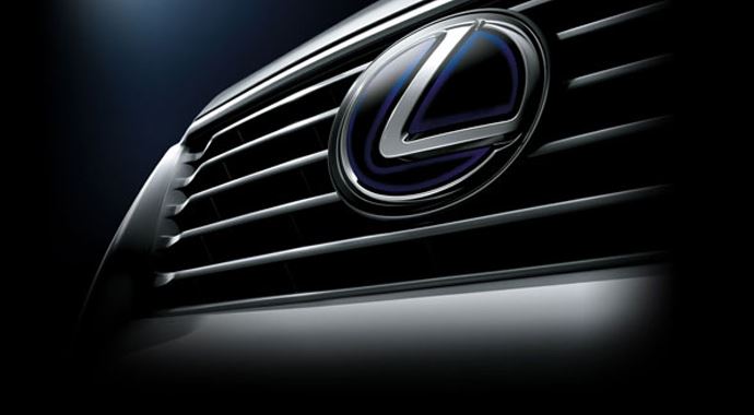 Lexus Türkiye&#039;ye geliyor
