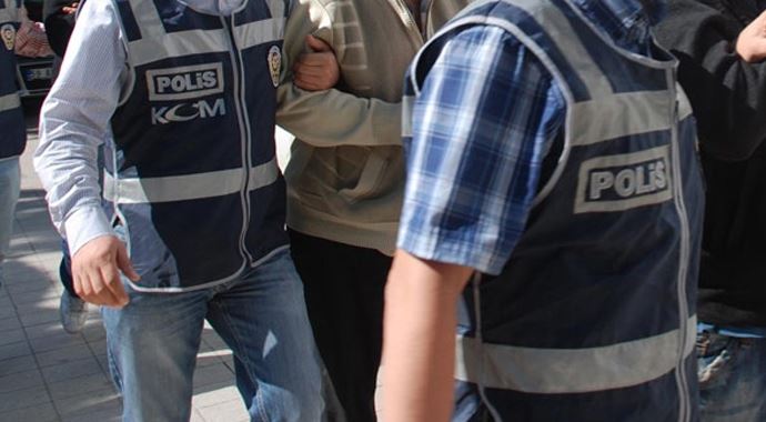 Paralel yapı operasyonunda avukat gözaltında