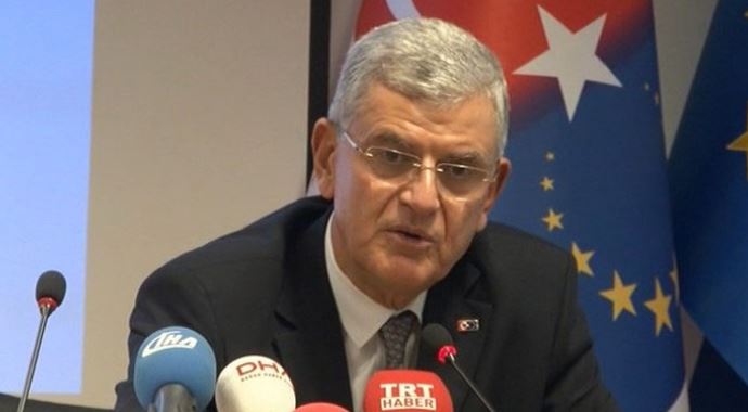 Bakan Bozkır: 'Dünya ekonomik krizle boğuşurken Türkiye gelişti' Bakan Bozkır: 'Dünya ekonomik krizle boğuşurken Türkiye gelişti'