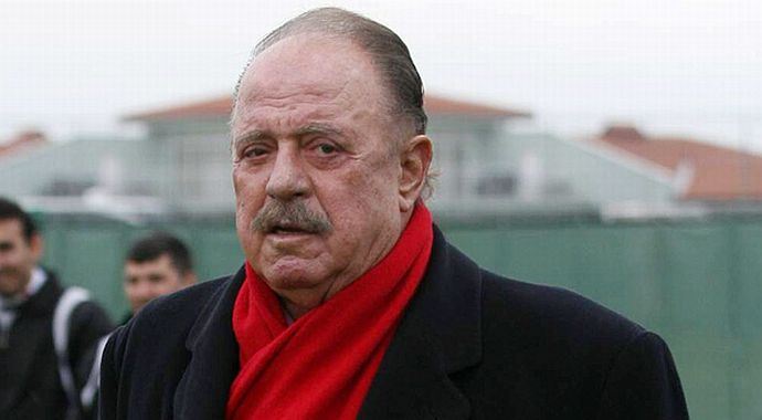İlhan Cavcav: Beşiktaş'ı daha şanslı görüyorum İlhan Cavcav: Beşiktaş'ı daha şanslı görüyorum